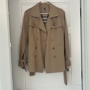 Burberry Short Trench